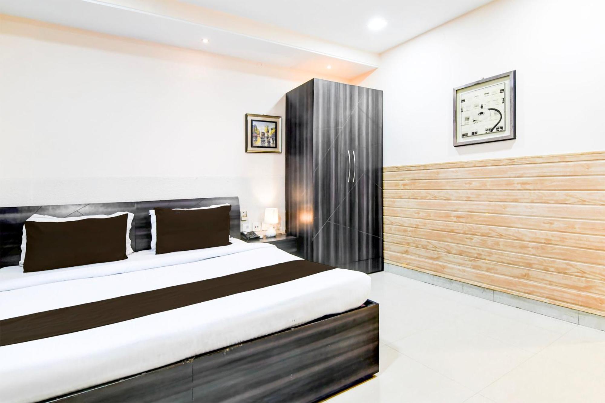 OYO 6356 Urban Guest House Bhasa Kültér fotó