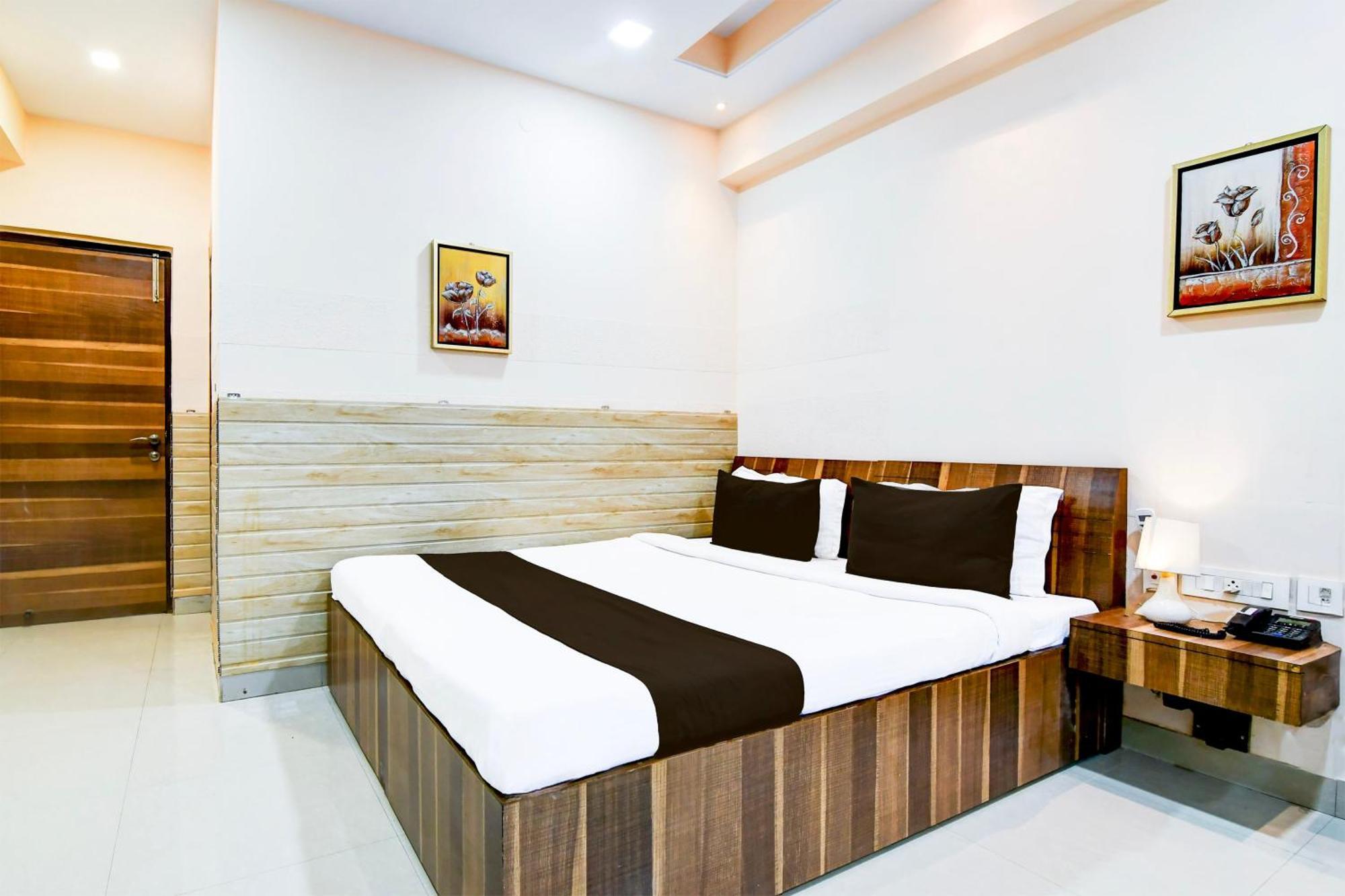 OYO 6356 Urban Guest House Bhasa Kültér fotó