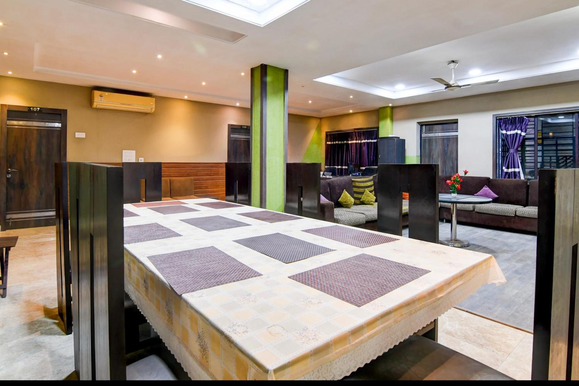 OYO 6356 Urban Guest House Bhasa Kültér fotó